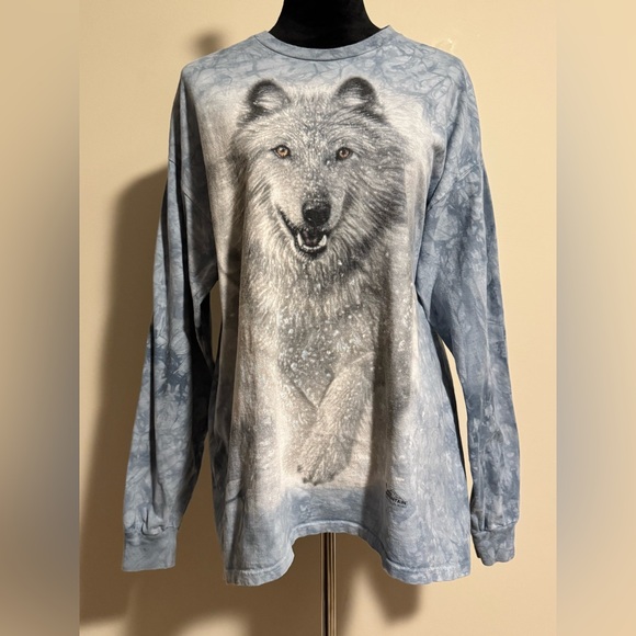 The Mountain Tops - EUC The Mountain Blue and White Snow Plow Wolf Graphic Long Sleeve Tee size XL